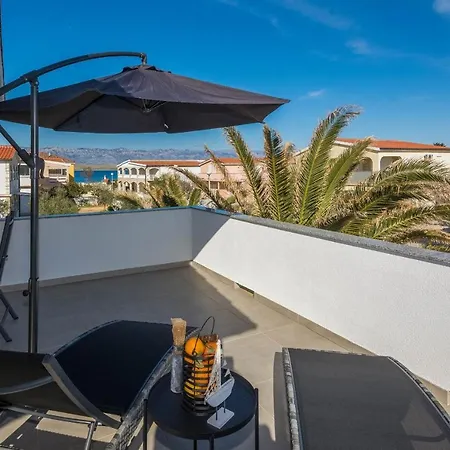 By The Sea - 18525 Apartment *